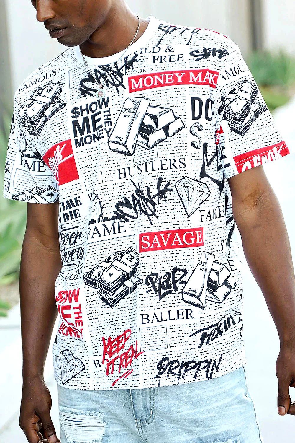 All Over Newspaper Graphic T-Shirts - Image 3