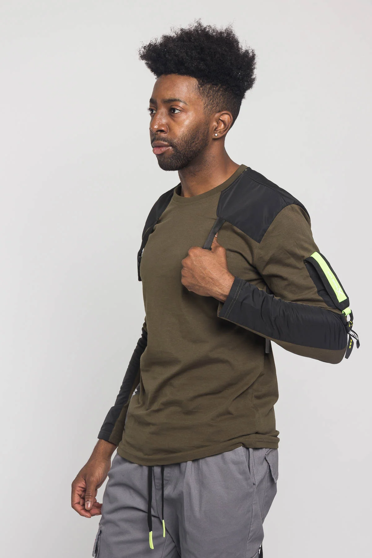 Army Buckle Long Sleeve T-Shirt - Image 16