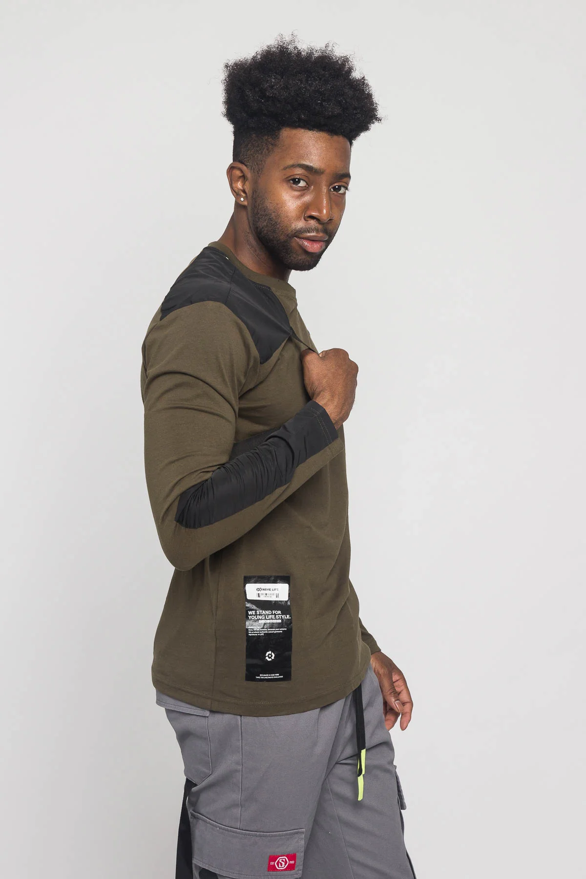 Army Buckle Long Sleeve T-Shirt - Image 18