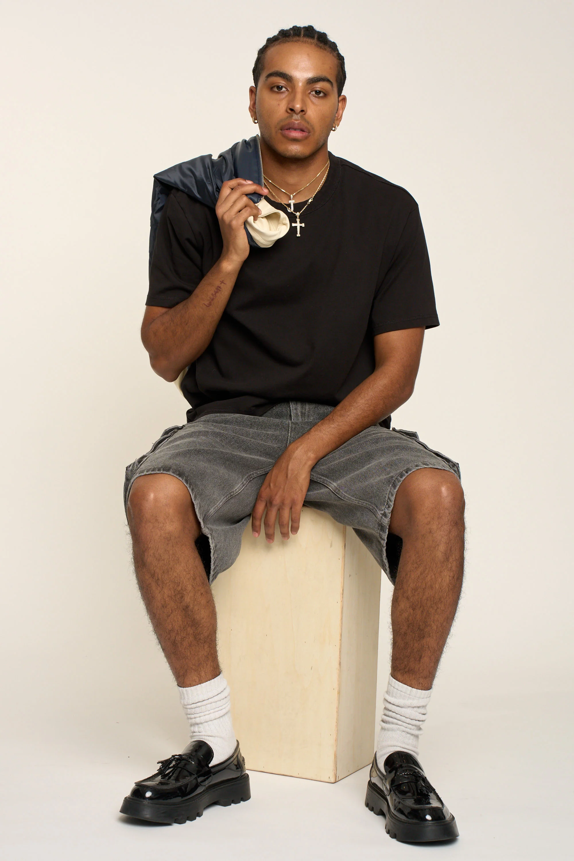 Baggy Fit Cargo Denim Shorts - Image 7