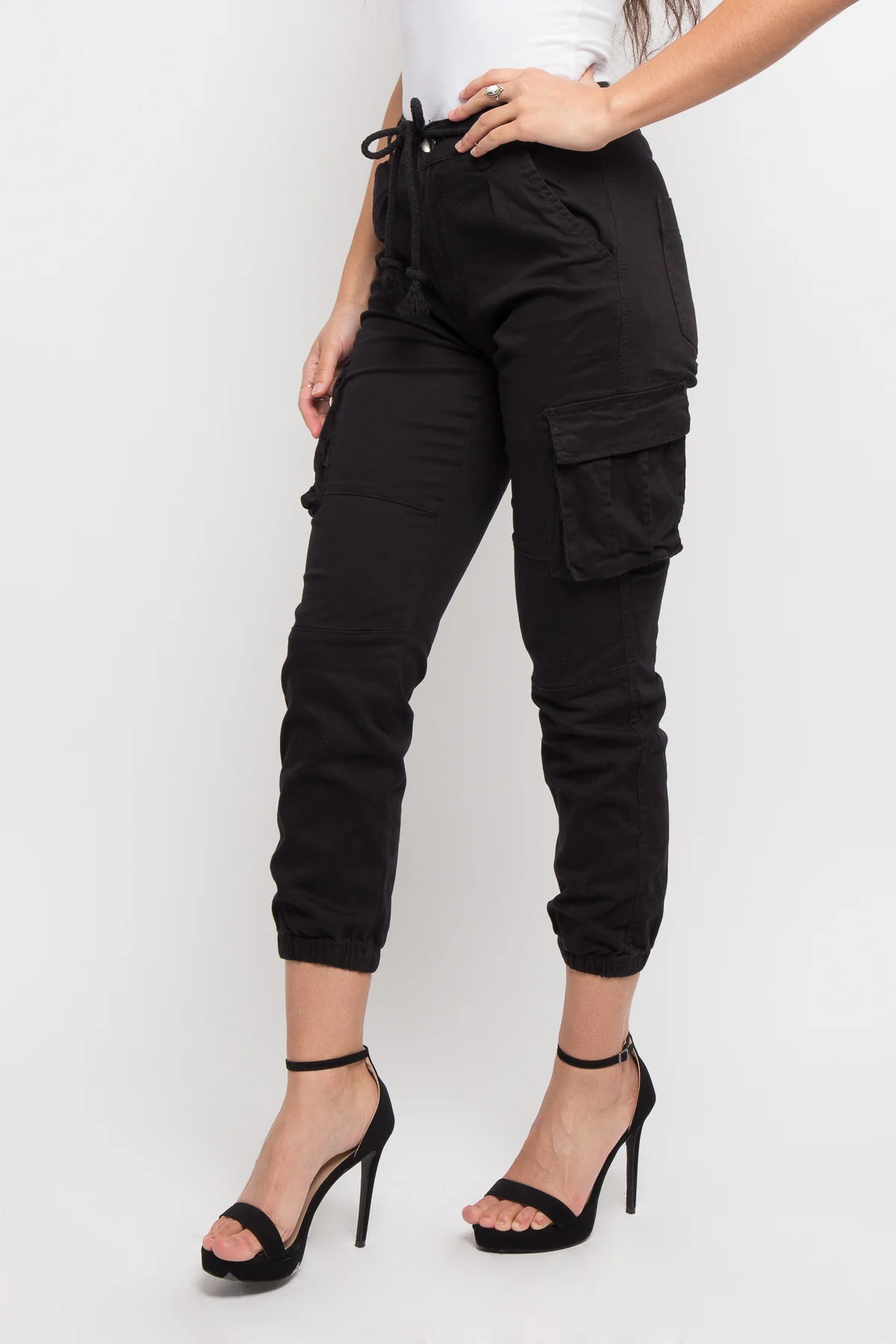 Women's Essential Basic Cropped Colored Cargo Joggers - Image 7