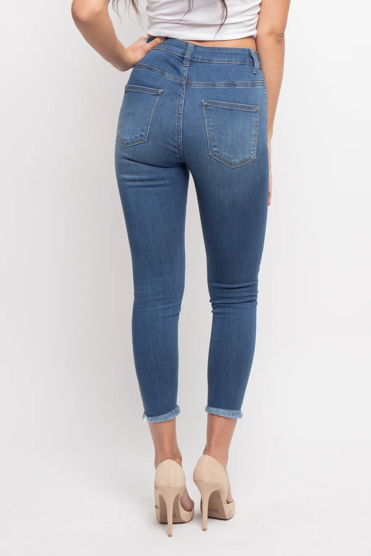 Essential Distressed Cropped Jeans - Image 4
