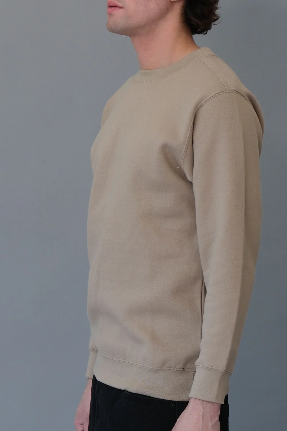 Basic Solid Crew-Neck Sweatshirt - Image 10