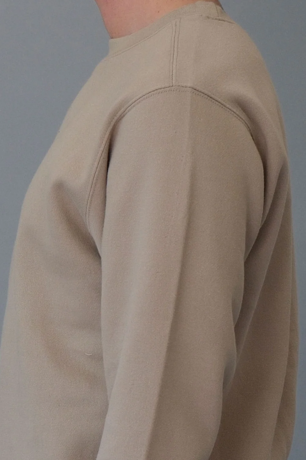Basic Solid Crew-Neck Sweatshirt - Image 11