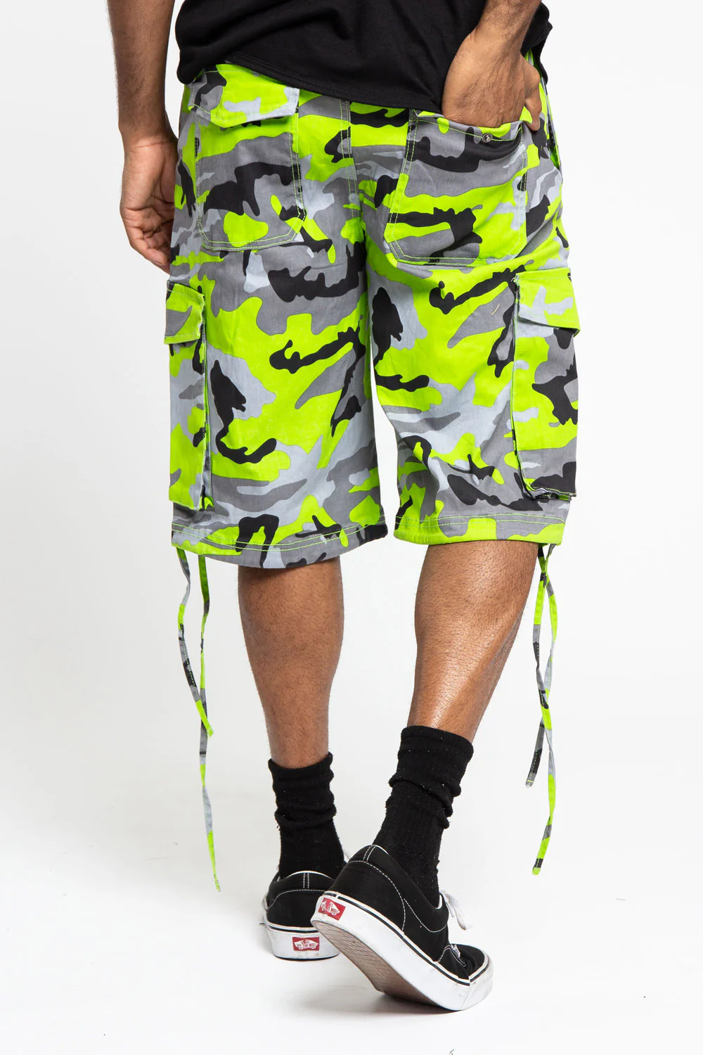 Belted Camo Cargo Shorts - Image 25