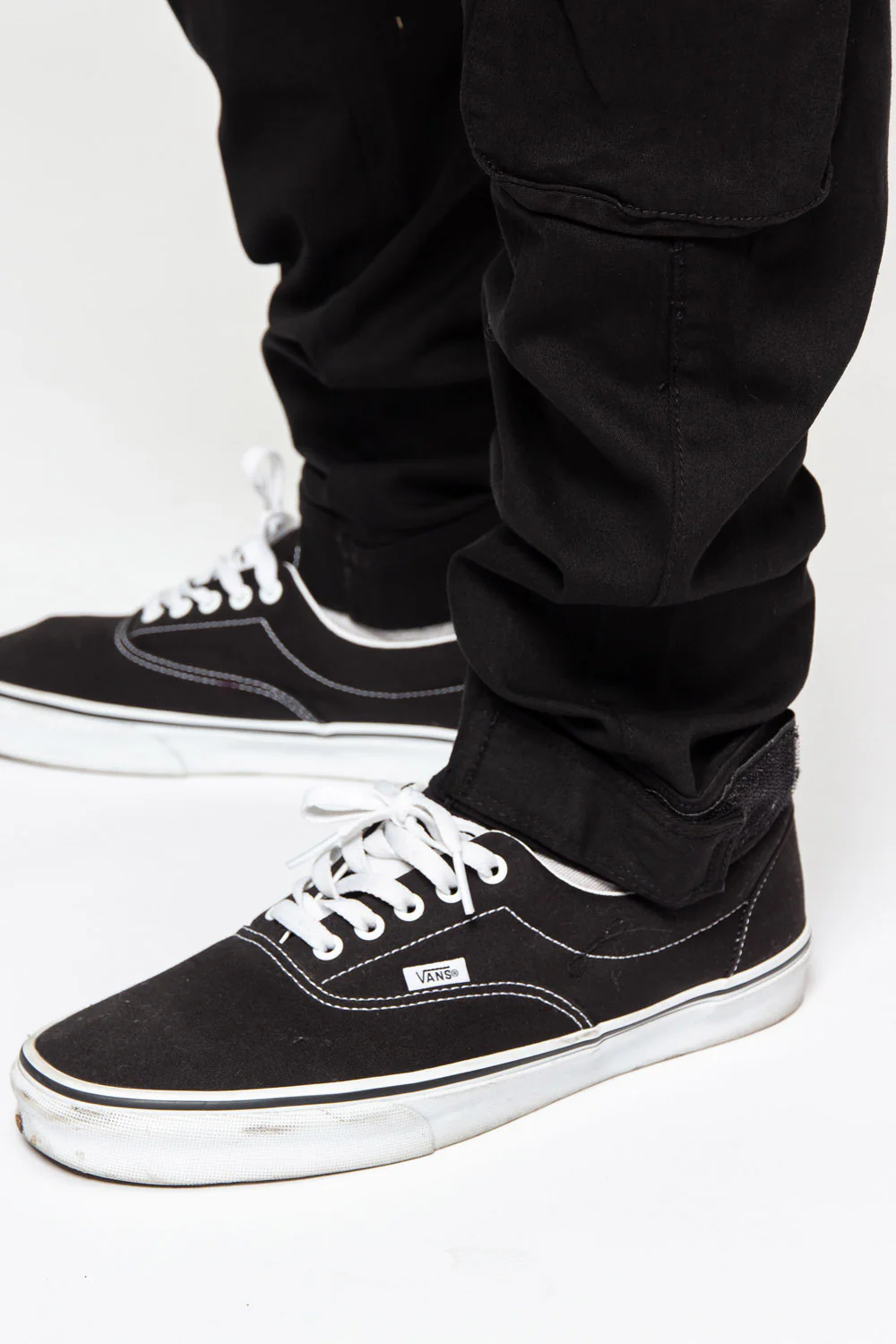 Big Pocket Cargo Jogger Pants - Image 9