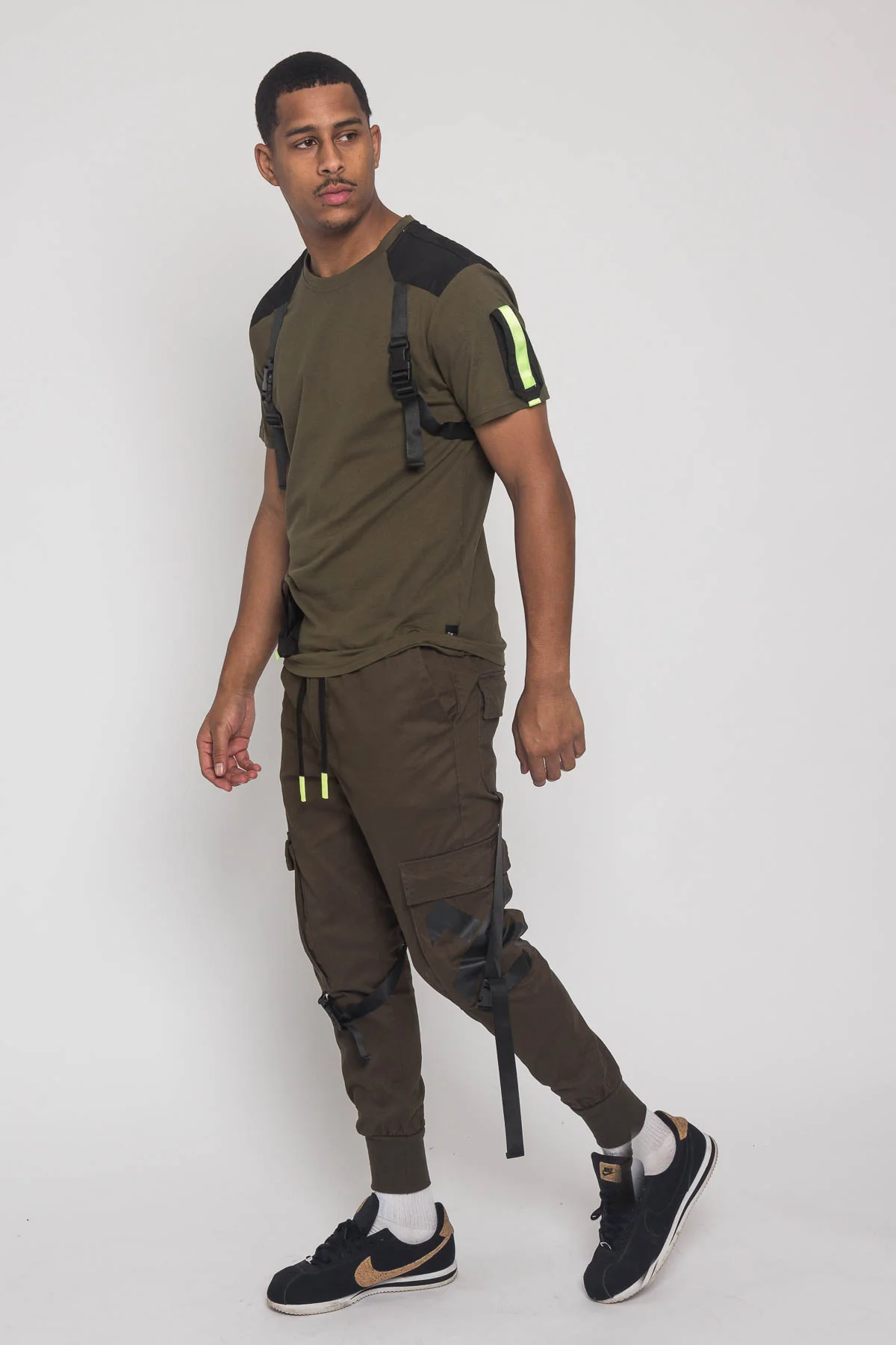 Buckled T-Shirt and Jogger Techwear Set - Image 12