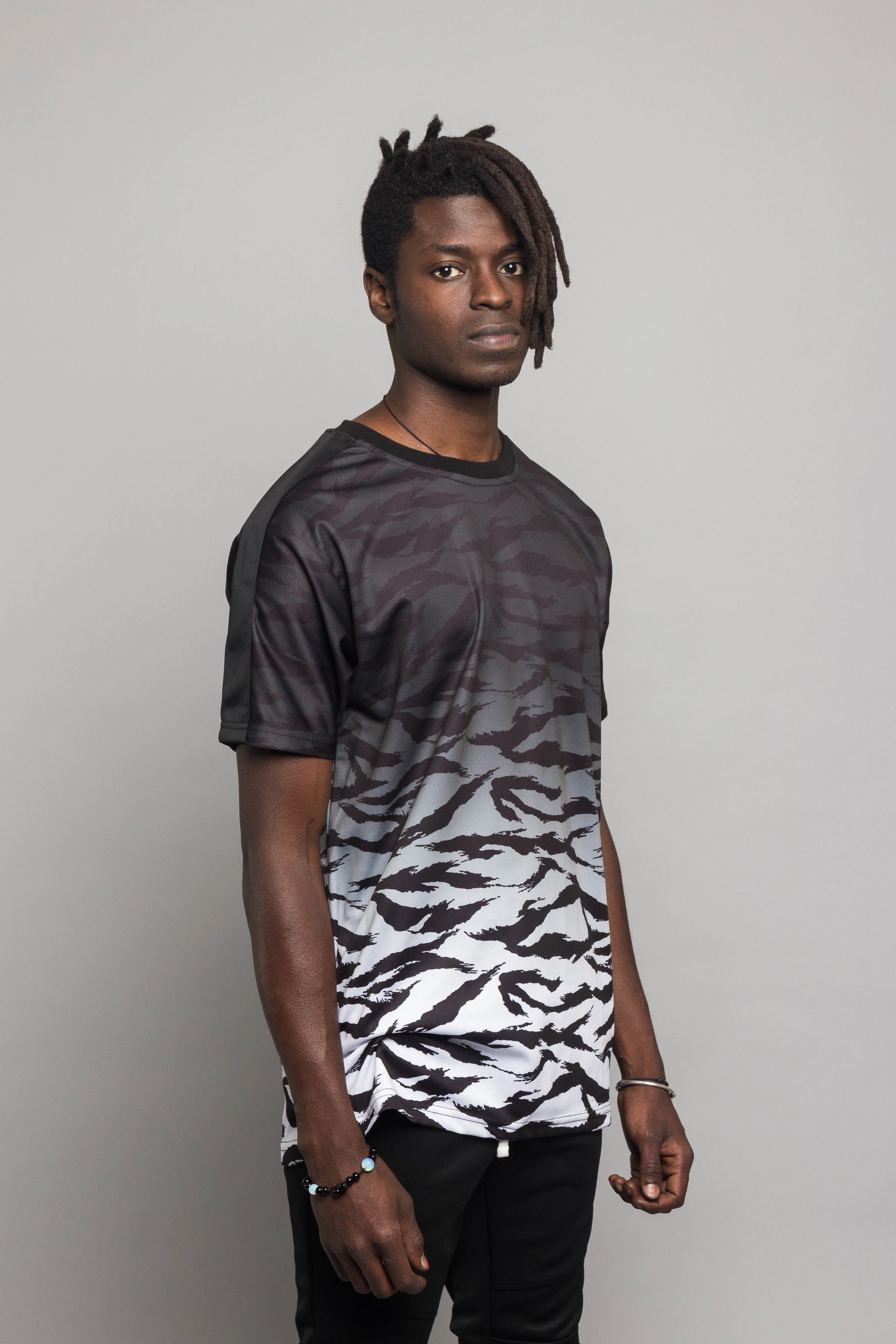 Dip Dye Gradient Tiger T-Shirt - Image 9