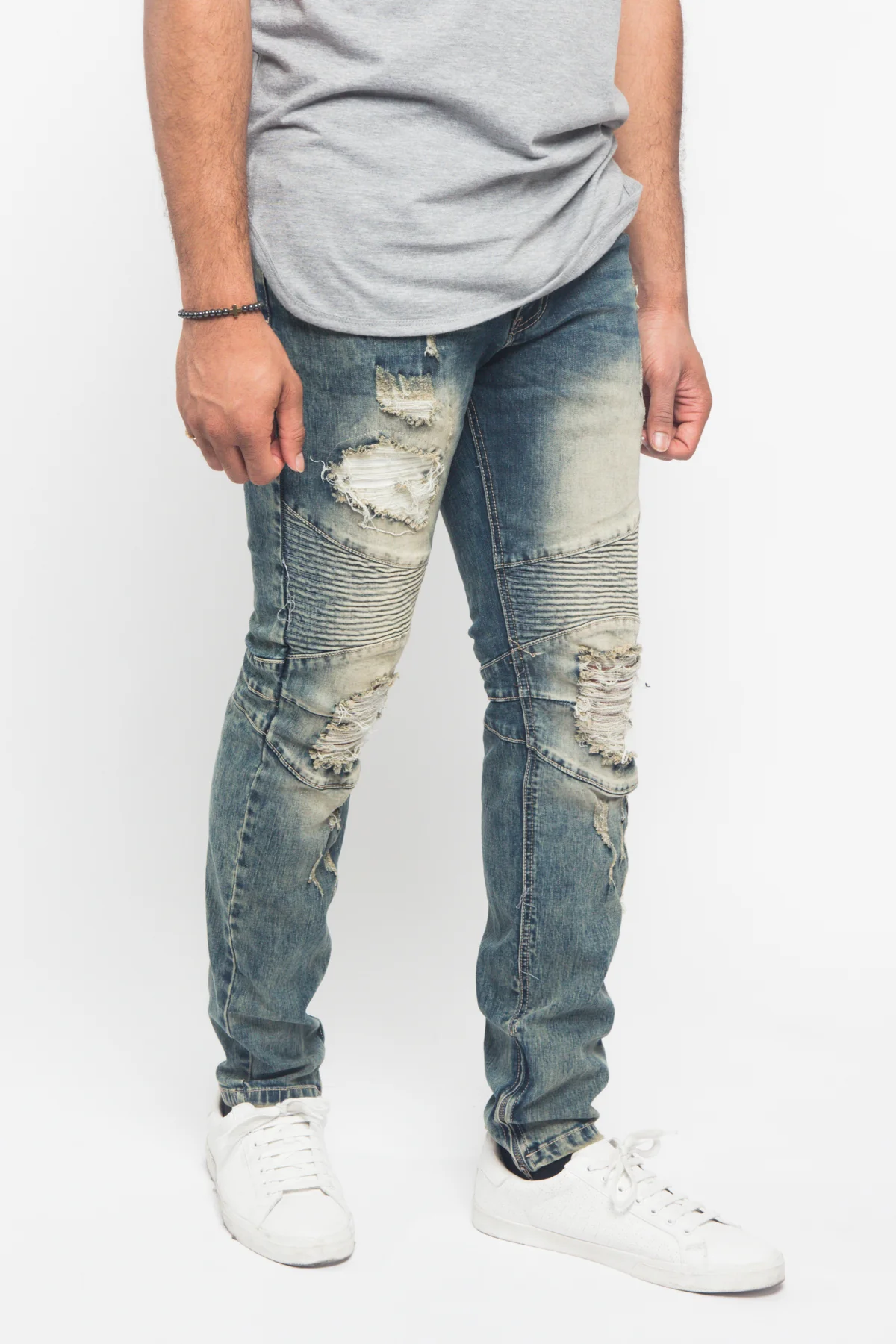 Distressed Scrunched Skinny Jeans - Image 19