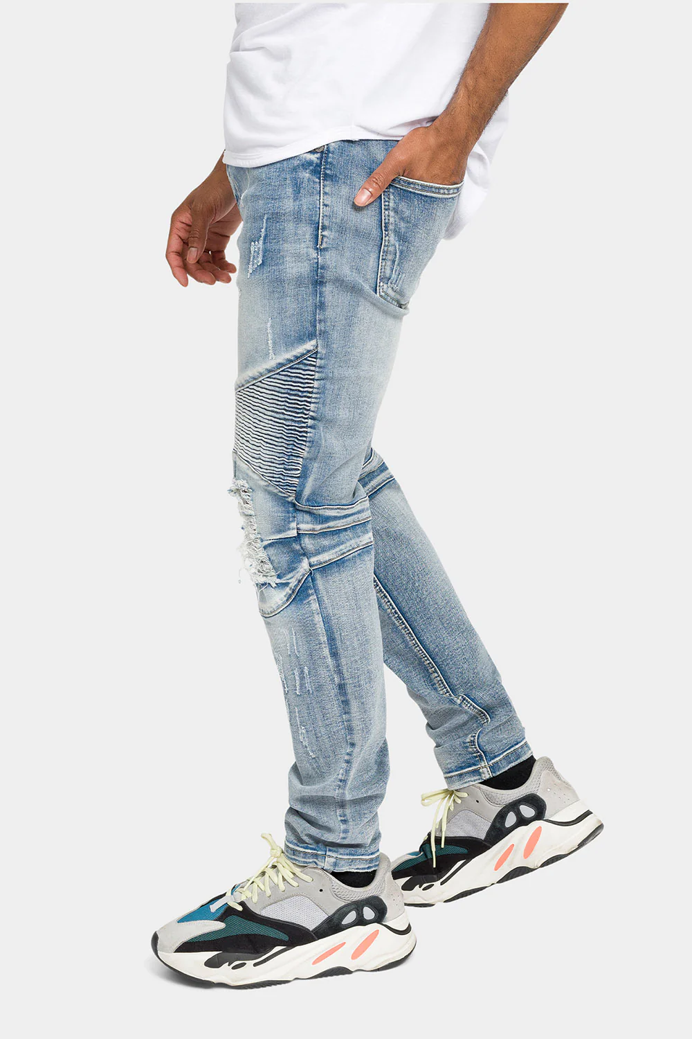 Distressed Scrunched Skinny Jeans - Image 23