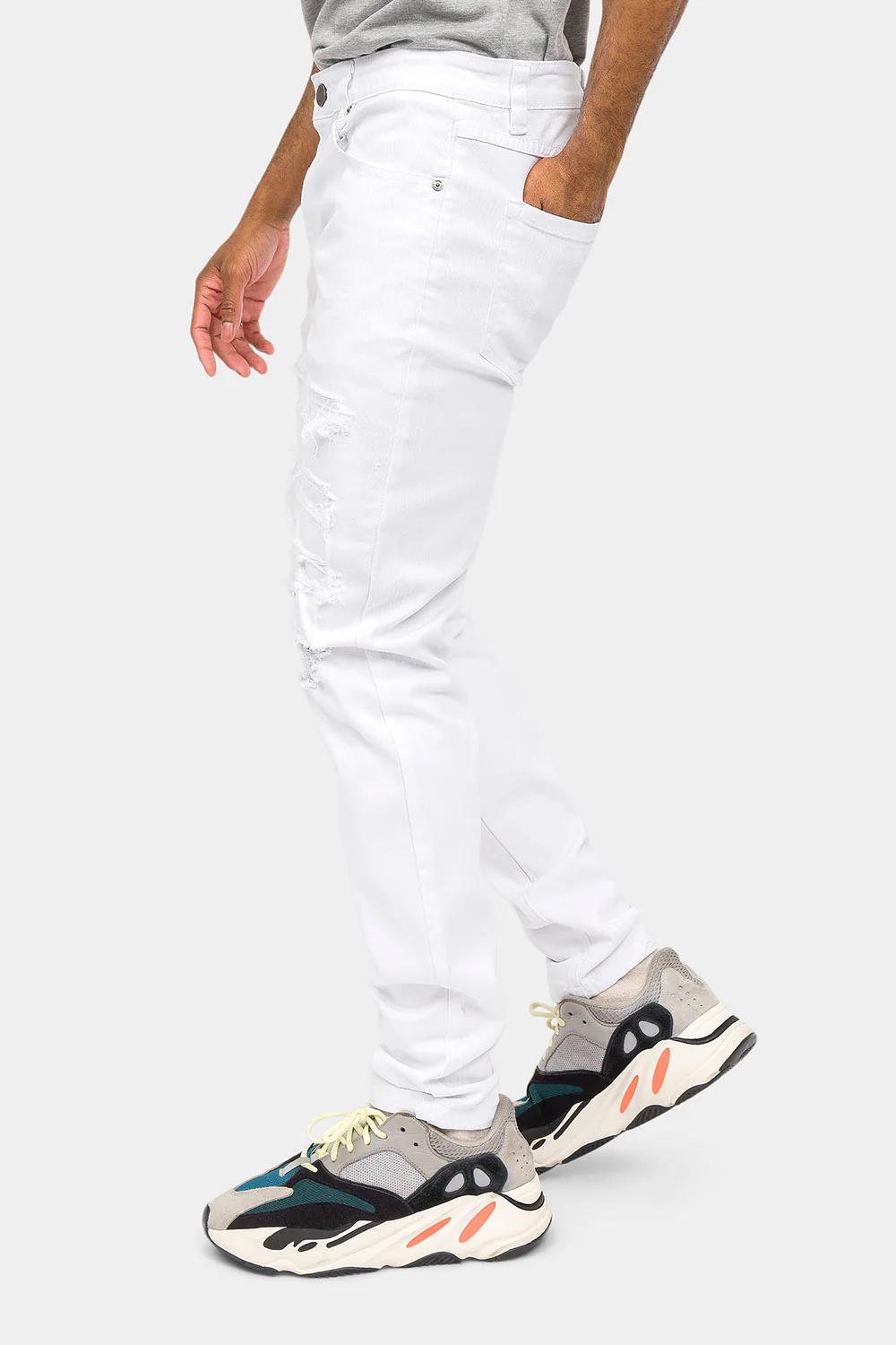 Distressed Solid Color Slim Fit Jeans - Image 12