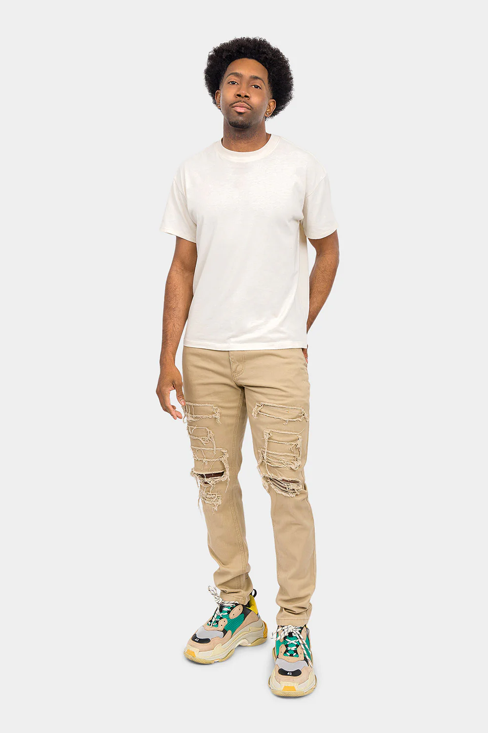 Distressed Solid Color Slim Fit Jeans - Image 5