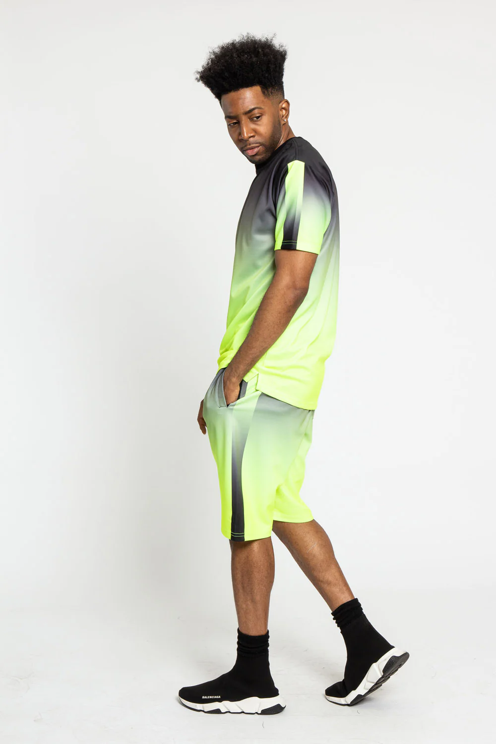 Gradient Ombre T-Shirt and Shorts Set - Image 9