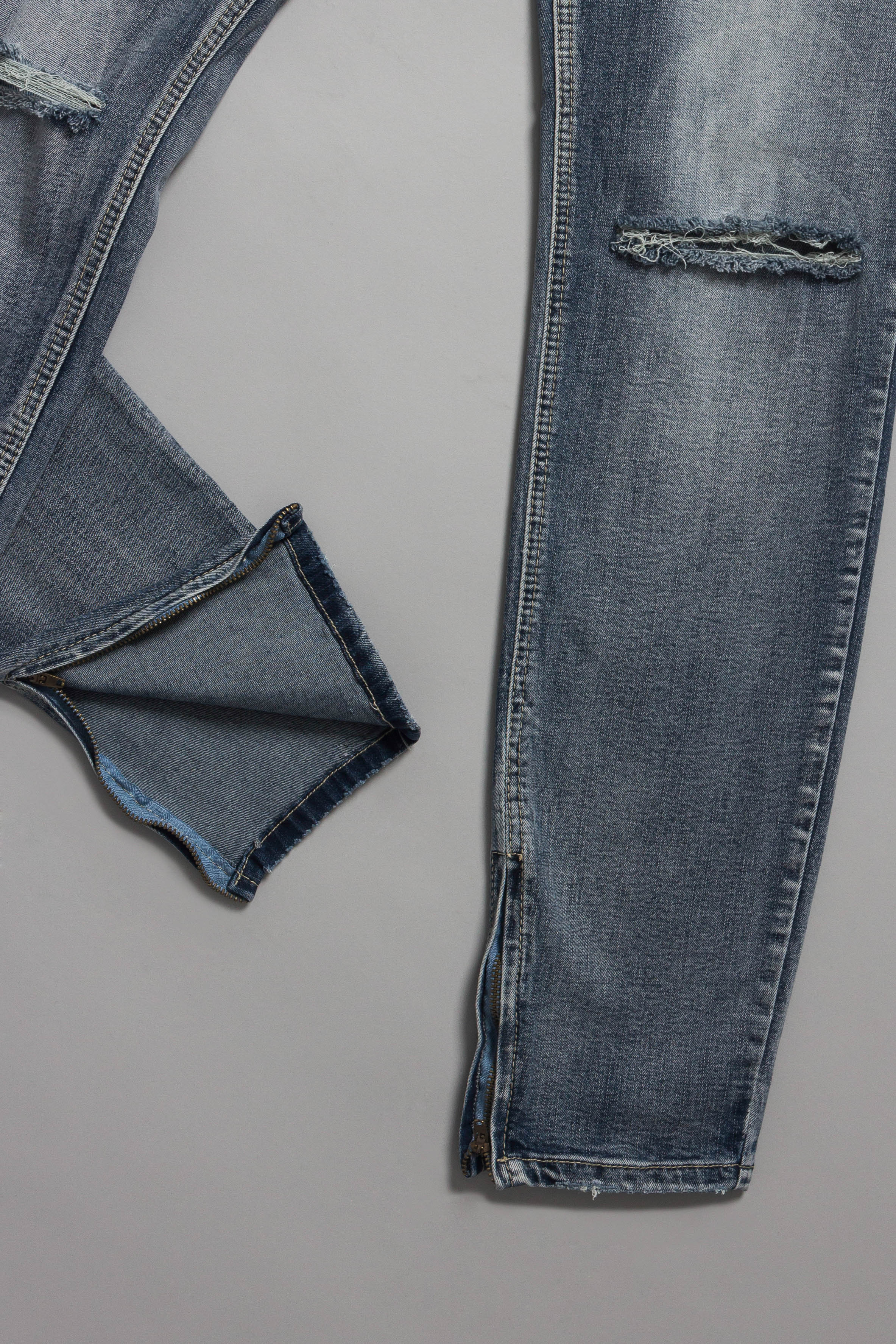 Knee Cut Denim Skinny Jeans - Image 18