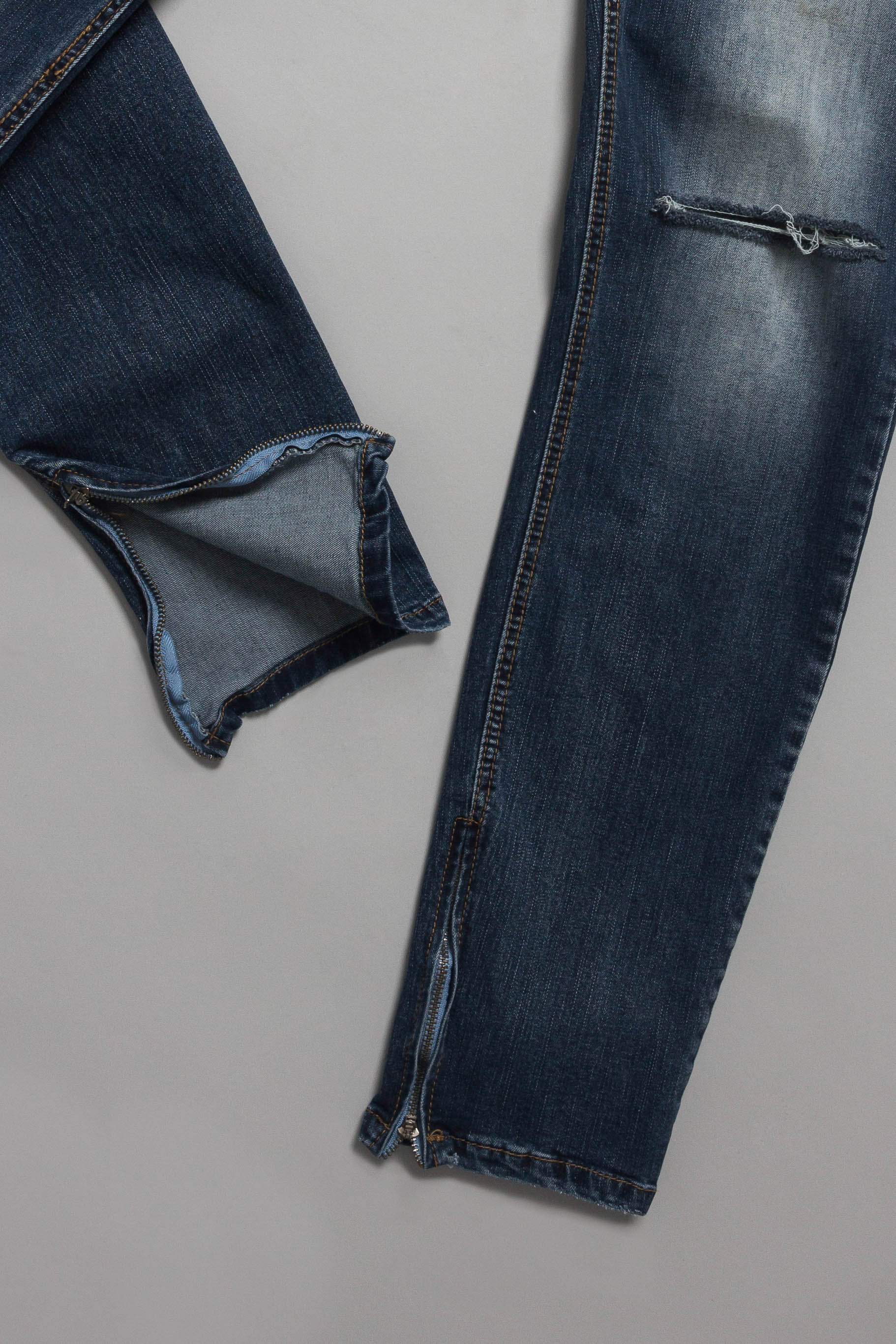Knee Cut Denim Skinny Jeans - Image 6