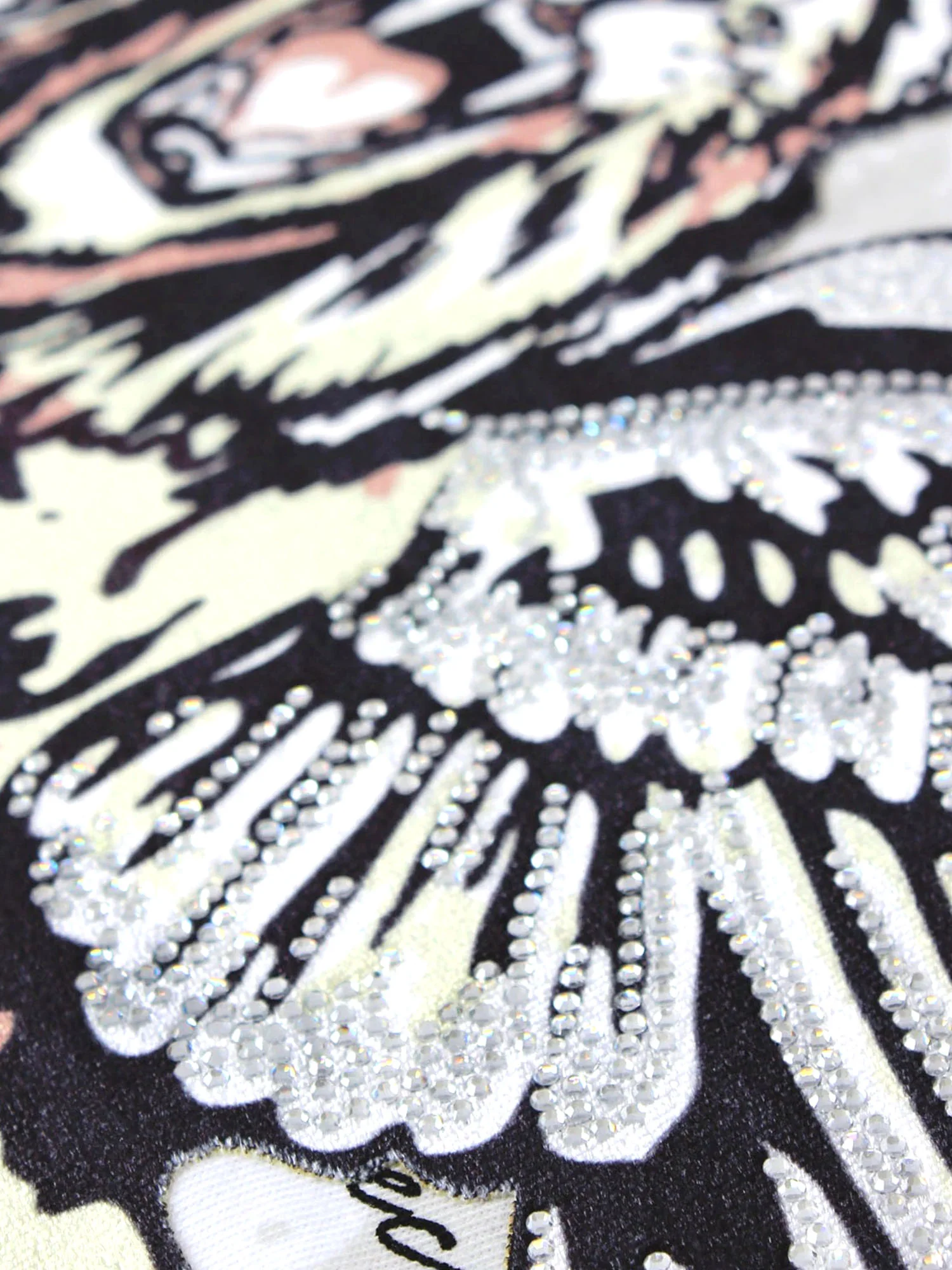 Lion Angel Crystal Embellished Graphic T-Shirt - Image 3