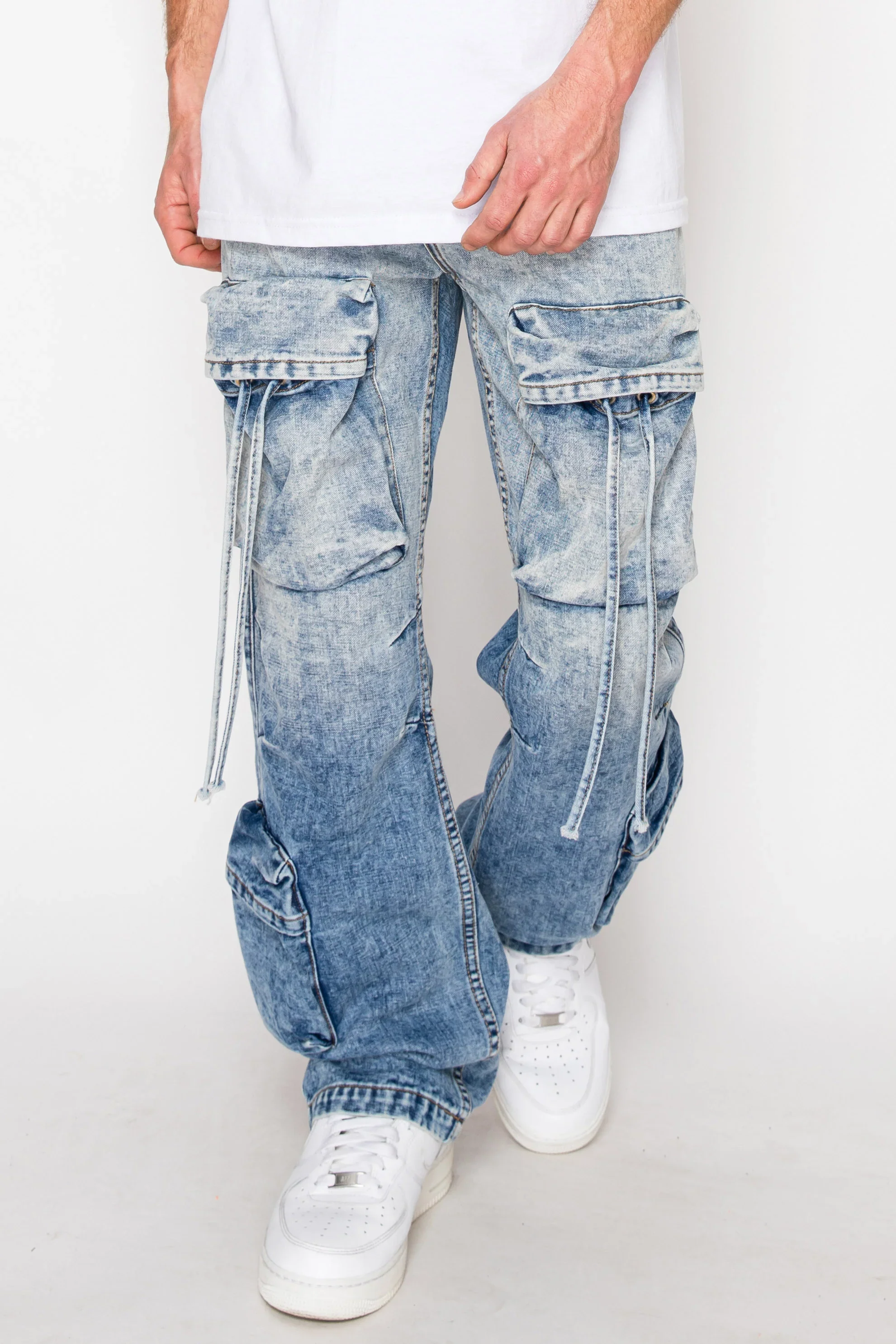 Men's Baggy Fit Faded Wash Cargo Jeans - Image 11