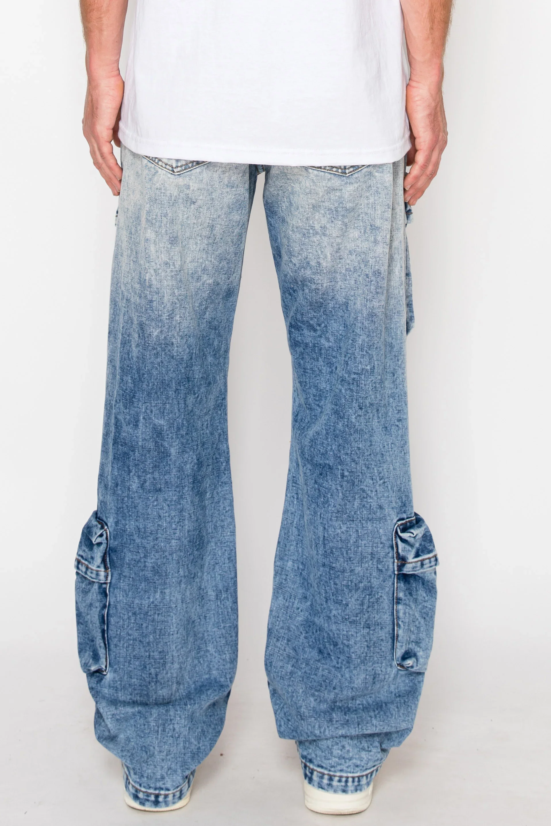 Men's Baggy Fit Faded Wash Cargo Jeans - Image 15