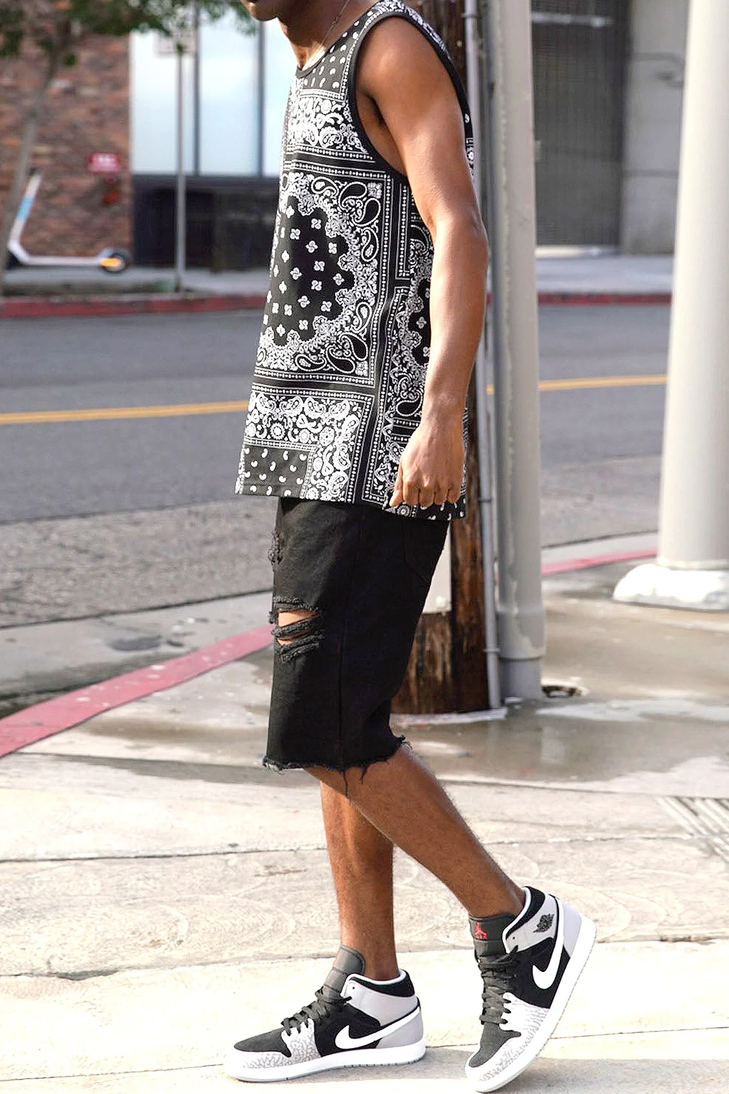 Men's Horizontal Solid Color Bandana Tank Top - Image 8