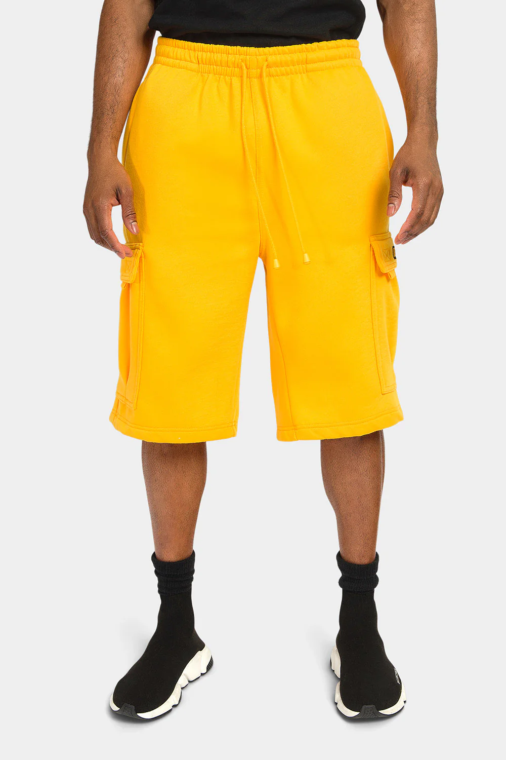Men's Solid Fleece Heavyweight Cargo Shorts - Image 27
