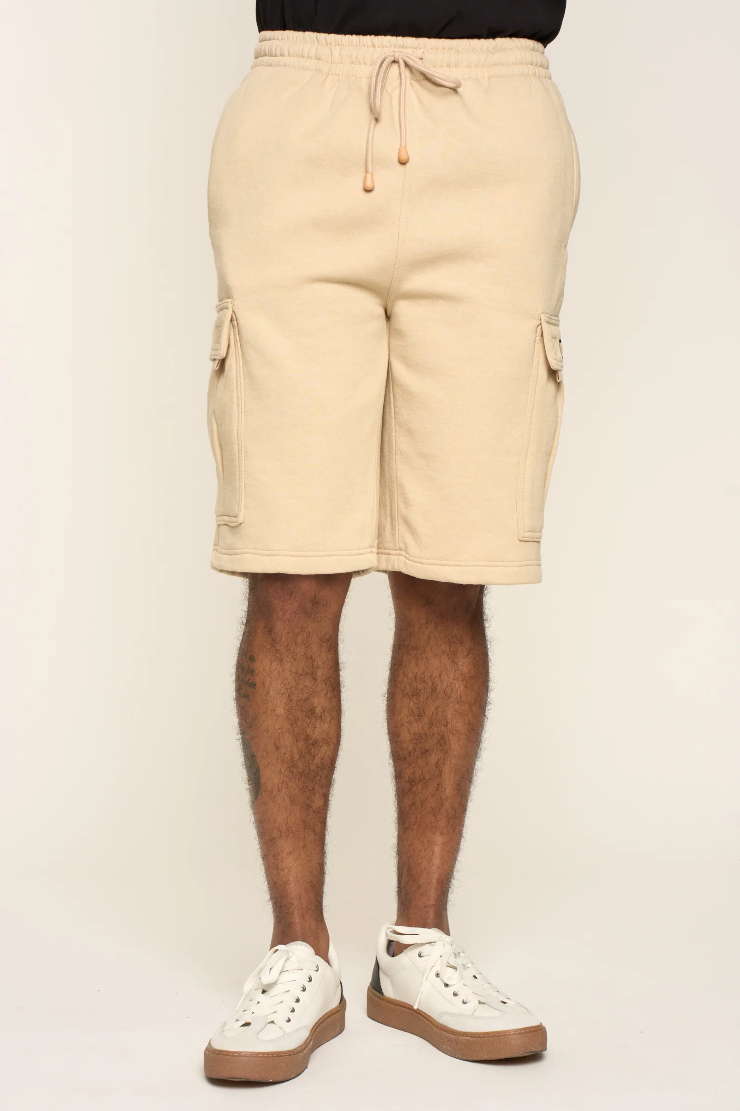 Men's Solid Fleece Heavyweight Cargo Shorts - Image 9