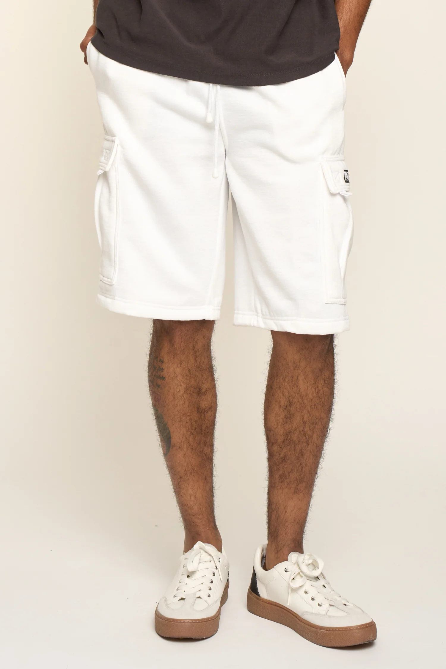 Men's Solid Fleece Heavyweight Cargo Shorts - Image 29