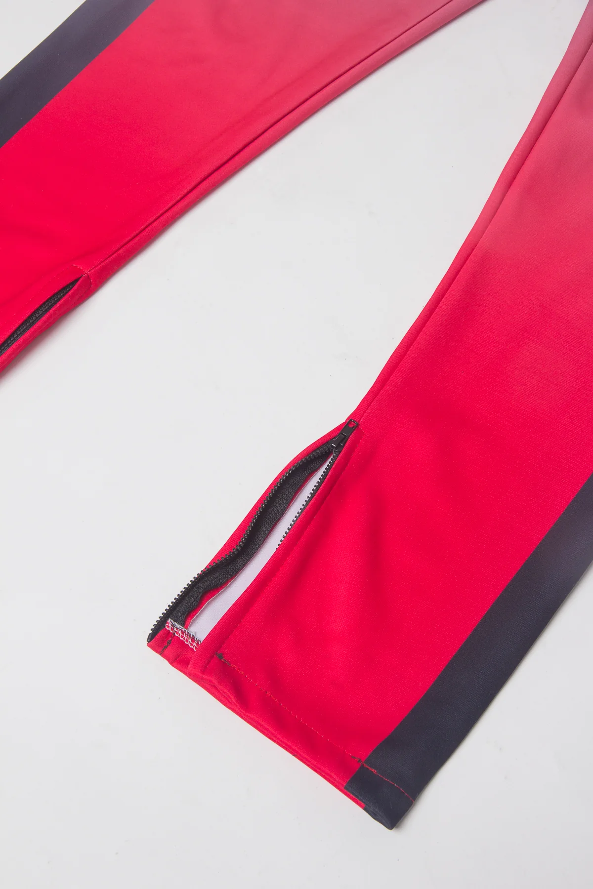 Ombre Gradient Colored Tracksuit - Image 12