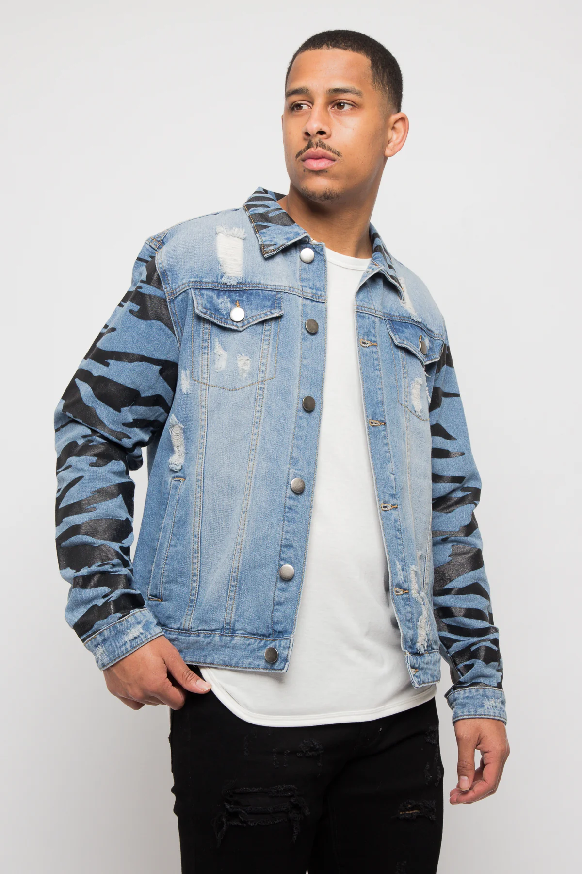Tiger Striped Sleeve Denim Jacket - Image 4