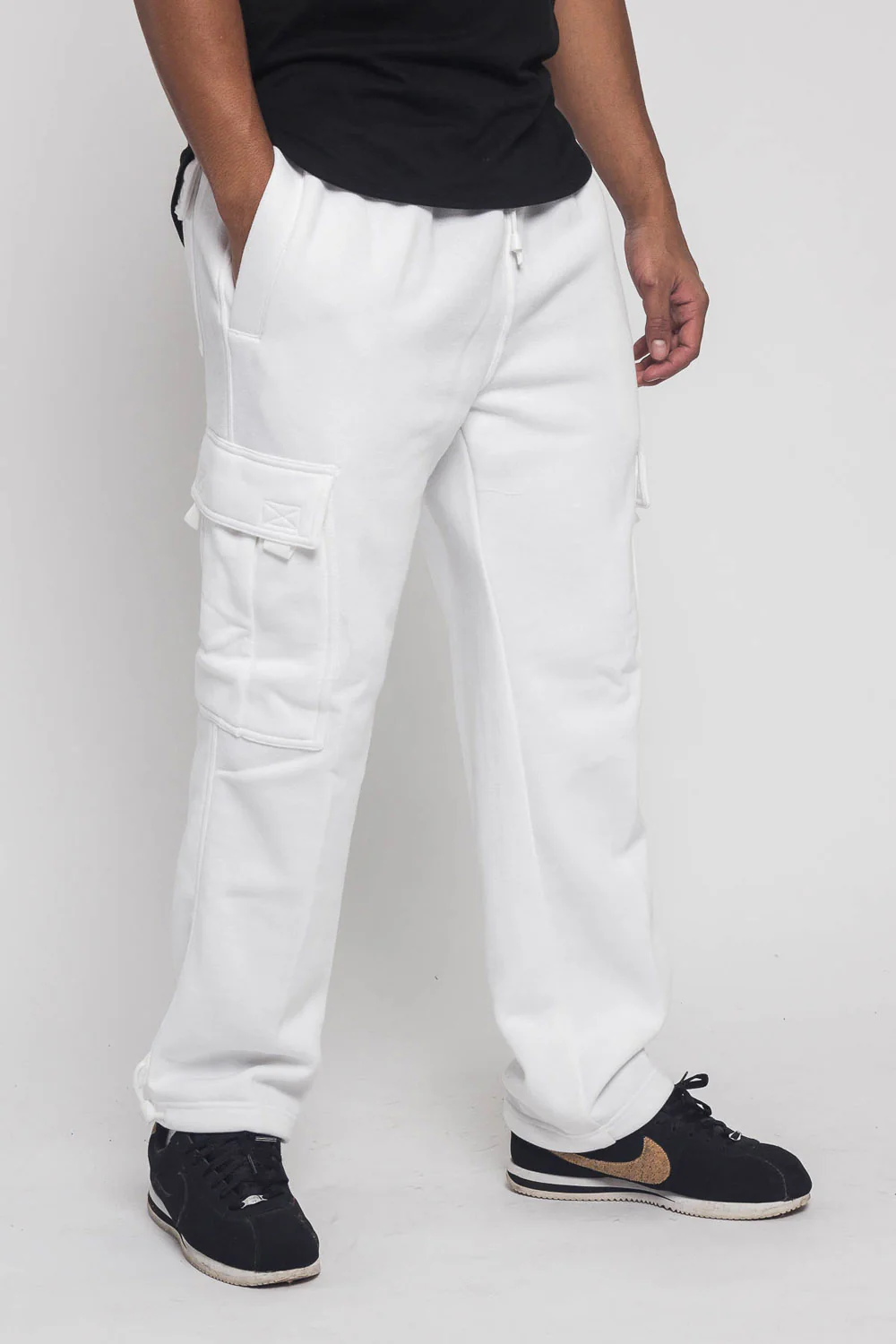 Victorious Men's Solid Fleece Heavyweight Cargo Sweat Pants - Image 10