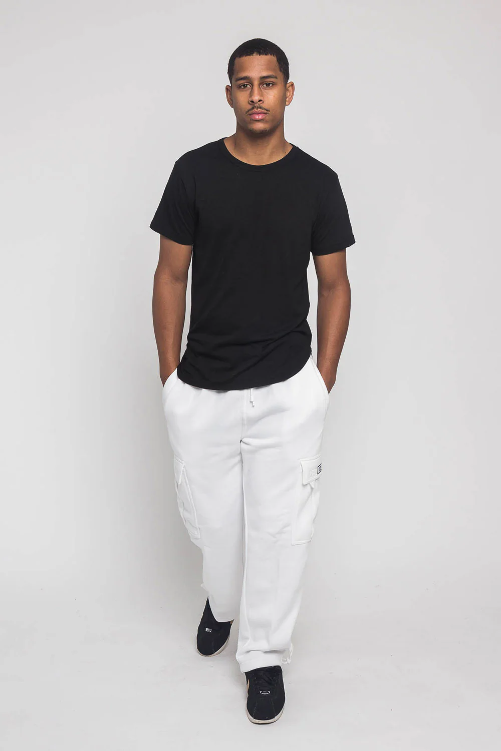 Victorious Men's Solid Fleece Heavyweight Cargo Sweat Pants - Image 11