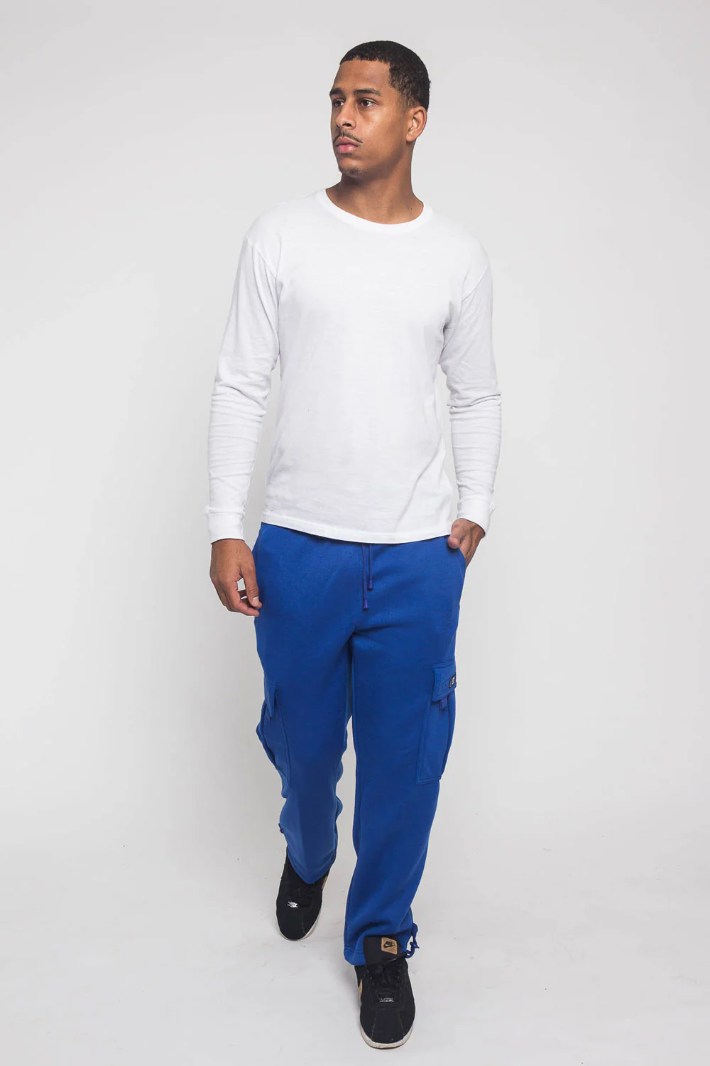Victorious Men's Solid Fleece Heavyweight Cargo Sweat Pants - Image 17