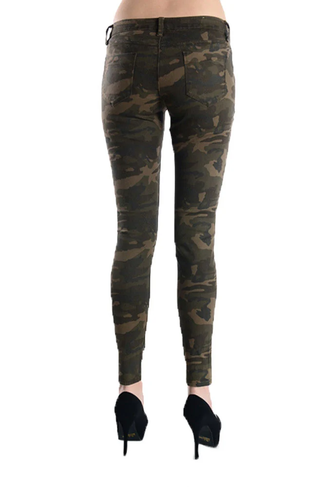 Women's Camo Print Skinny Jeans - Image 3