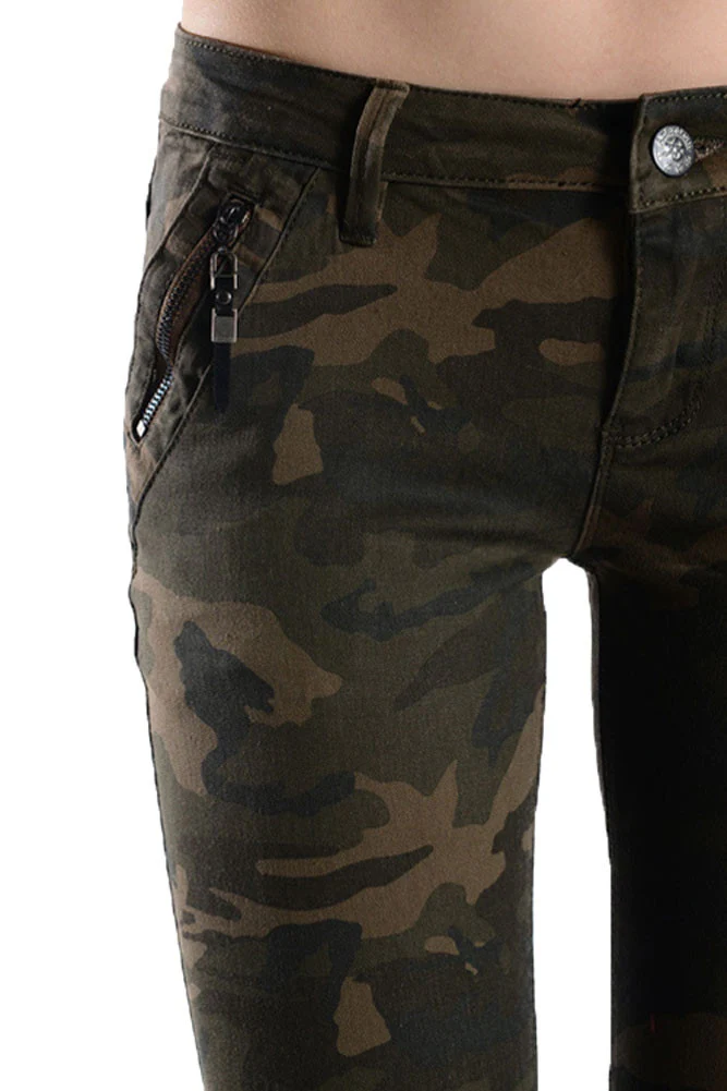 Women's Camo Print Skinny Jeans - Image 4