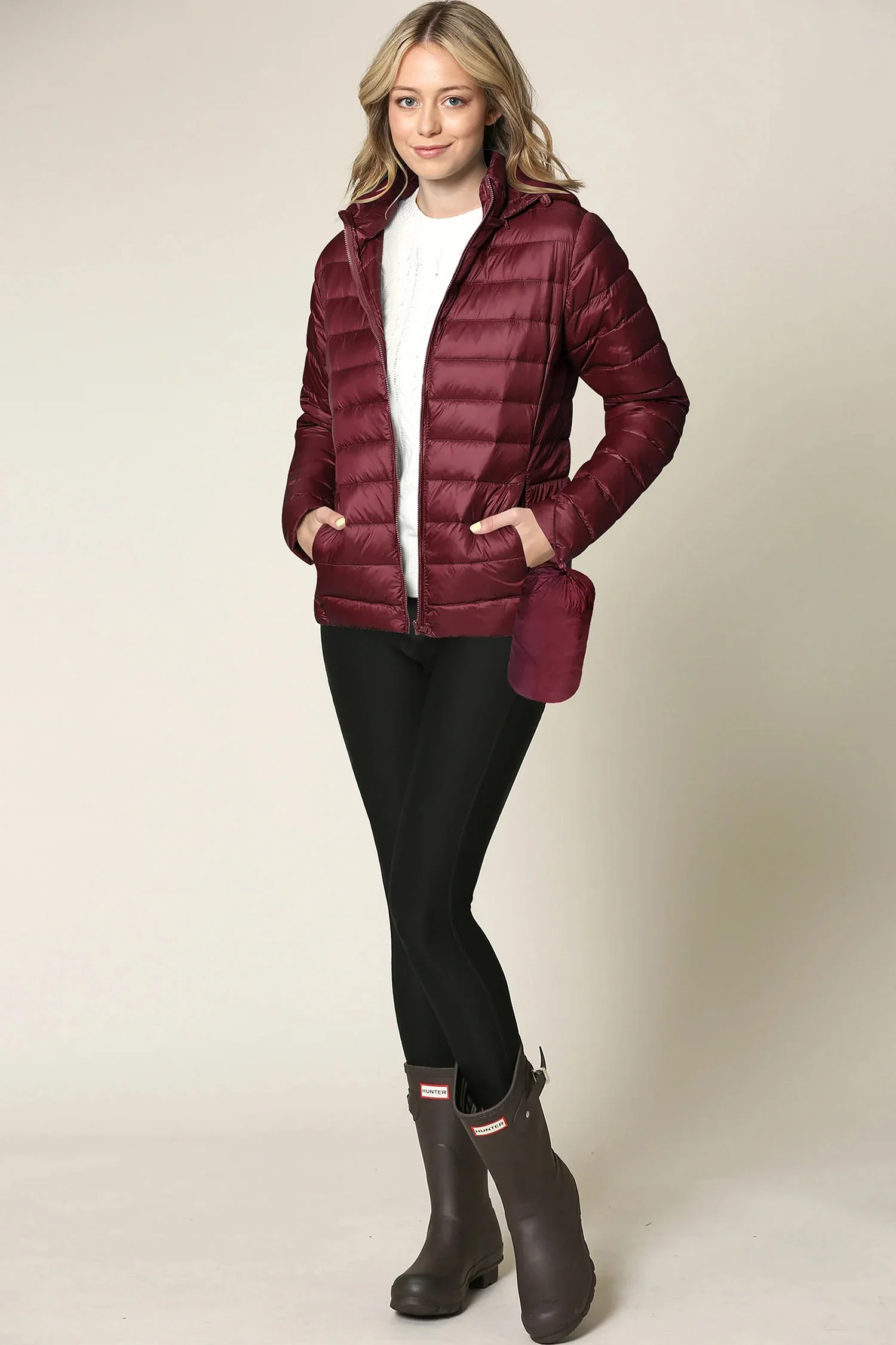 Women's Essential Ultra Light Weight Packable Down Jacket - Image 15
