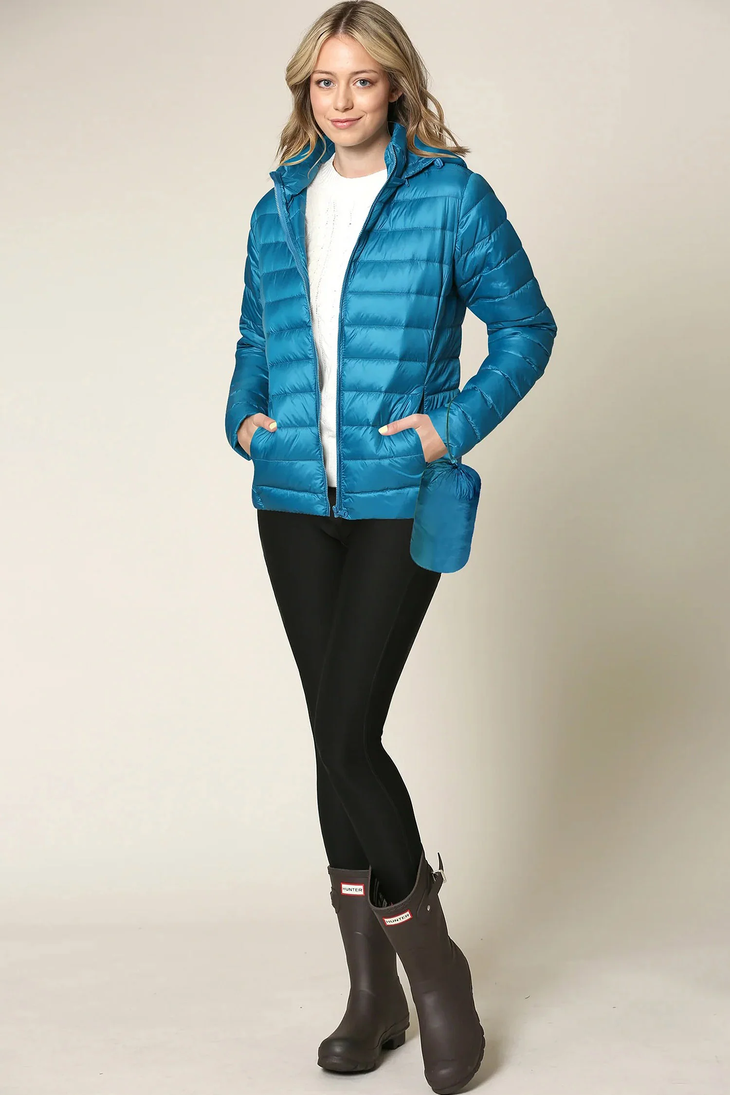 Women's Essential Ultra Light Weight Packable Down Jacket - Image 33