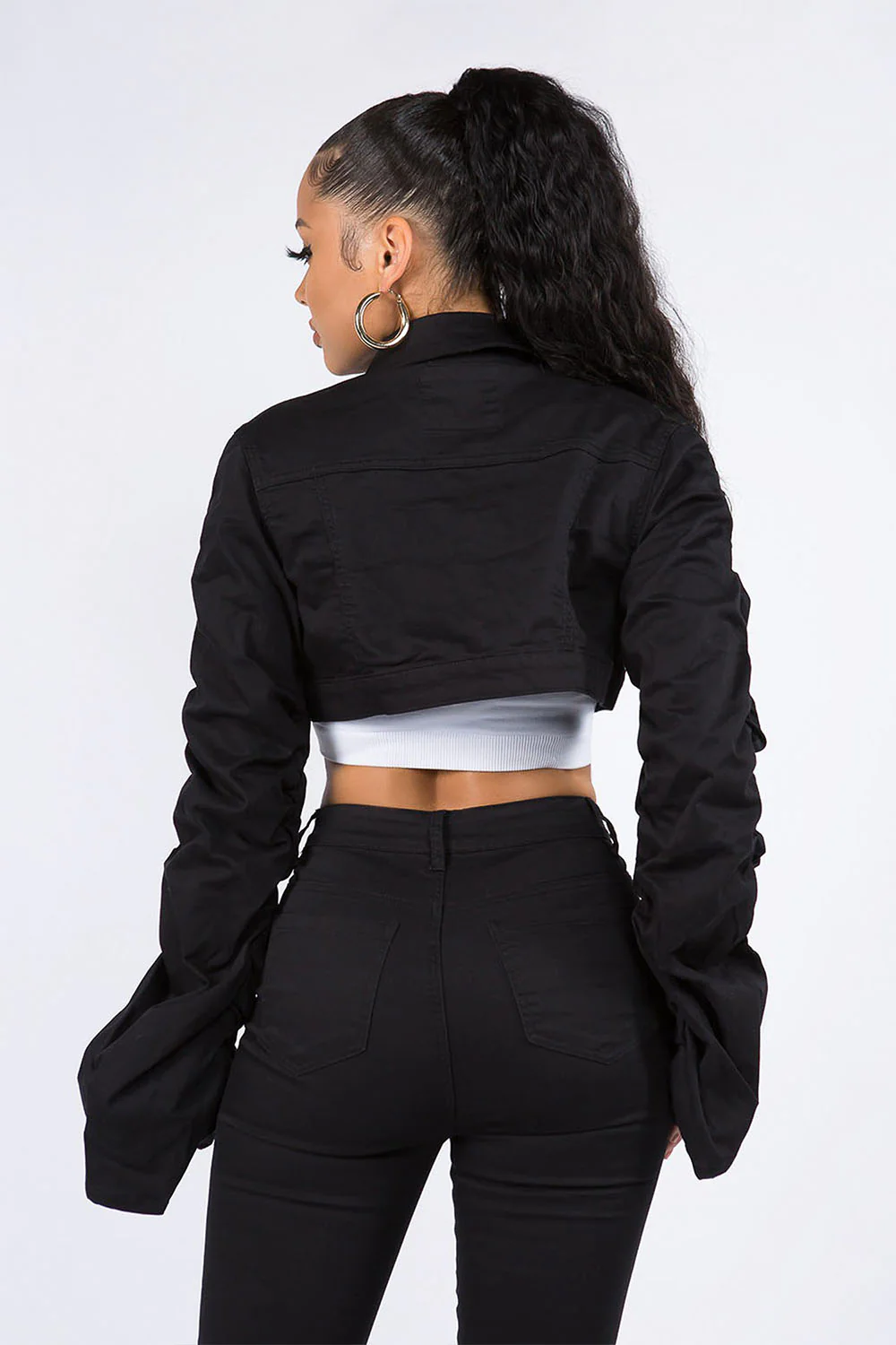 Women's Scrunched Bungee Sleeve Cropped Denim Jacket - Image 13